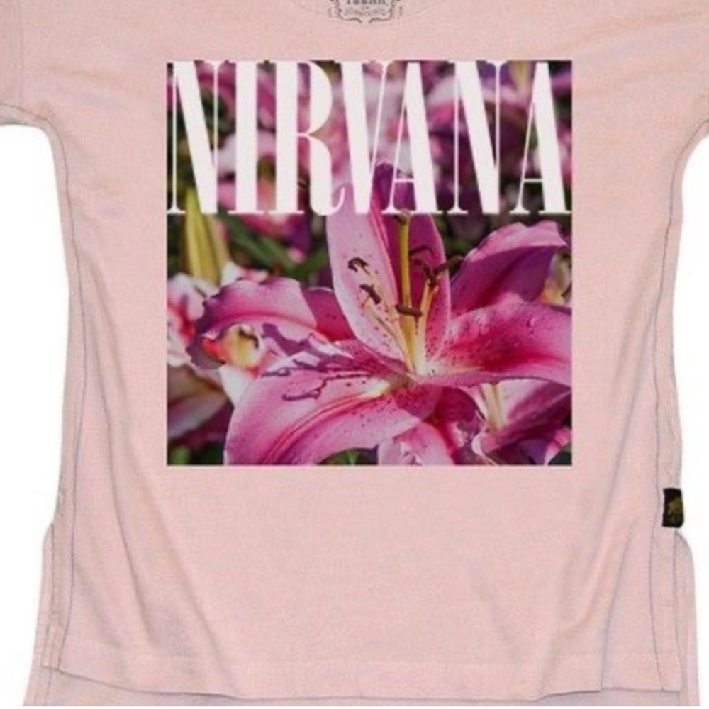 Trunk Ltd. Nirvana 90s Grunge Cut Pink Death Lily Band tee
